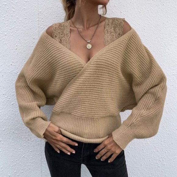 Feminine Lace detailed knit Sweater Top - Picture 4 of 6